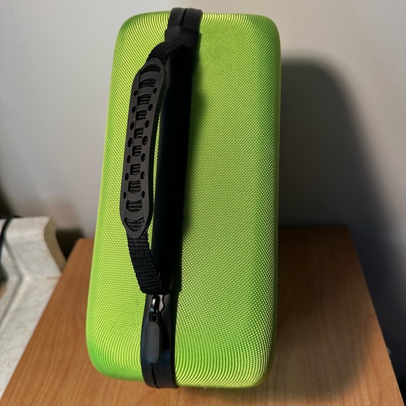 AmazonBasics Hard Shell Switch Case - Picture 5 of 12